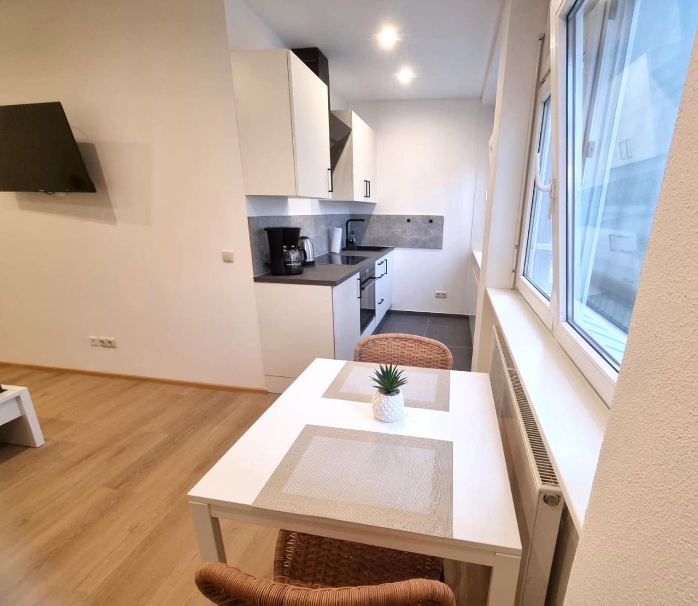 Wohnung Inn - Im Zentrum, Kueche, Parkplatz, Ruhig Gelegen พัสเซา ภายนอก รูปภาพ
